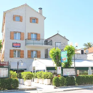 Отель Hotel Trogir, Трогир